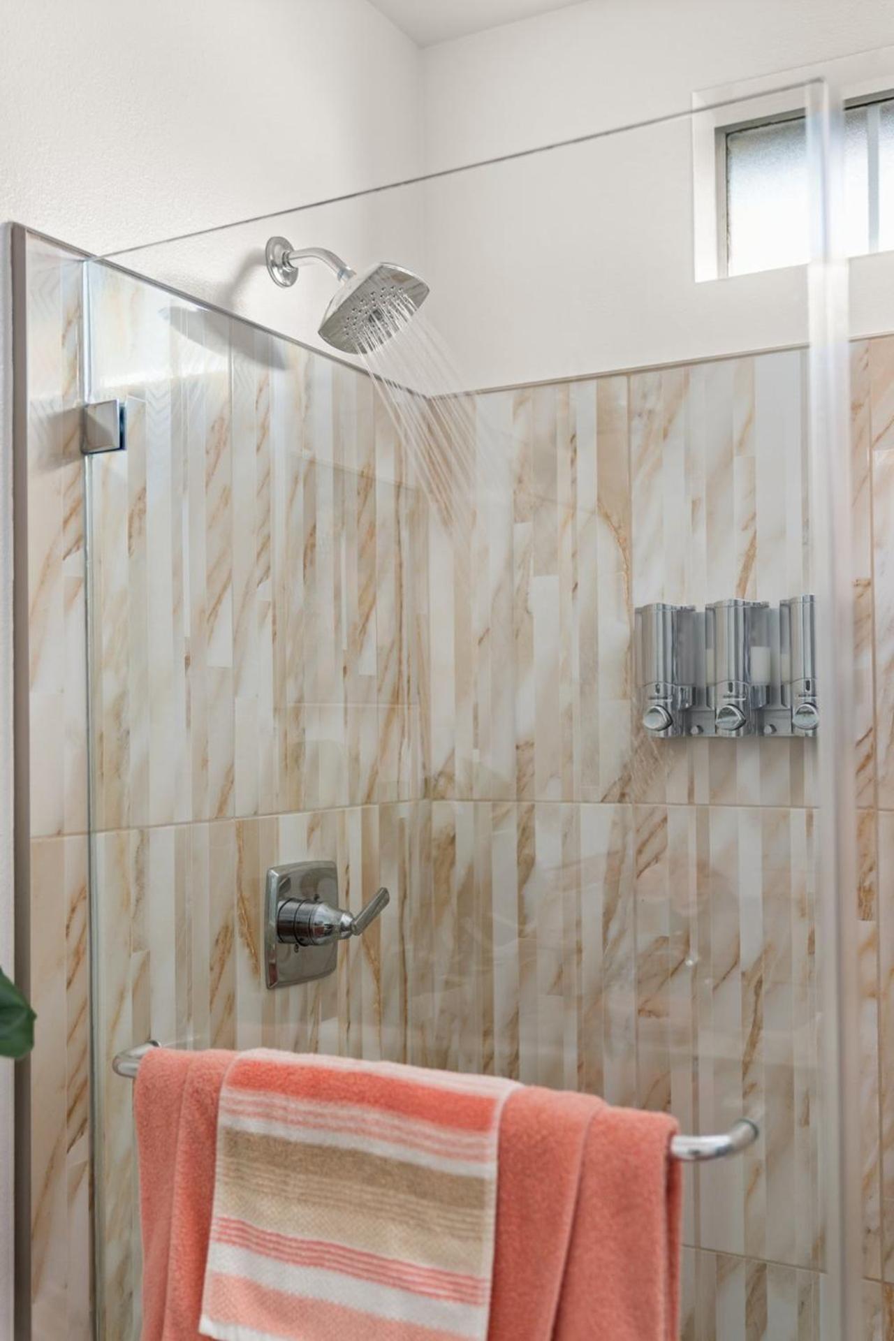 Avalon Bnb - 35 Percent Off May 2025! Low Fees Los Angeles Exteriör bild